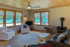 Cedar Shore Escape